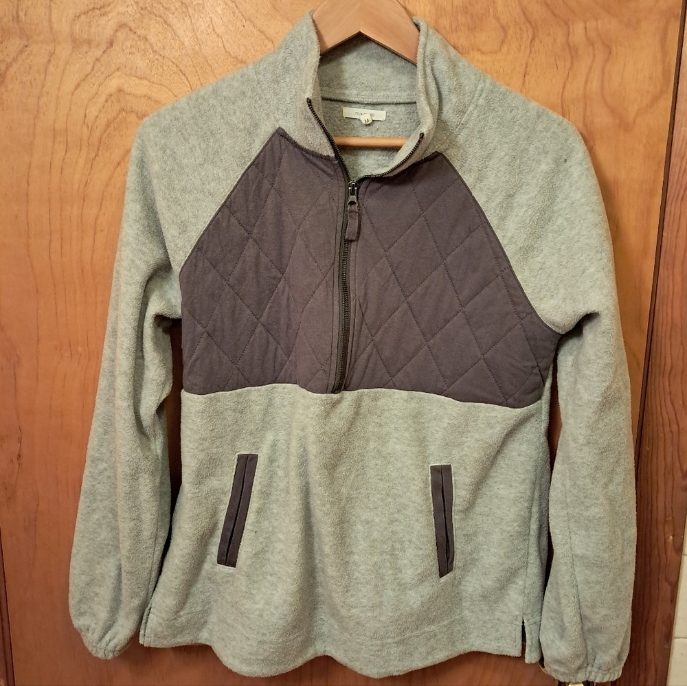 Maurices Women's Gray Zip-Up Sweater